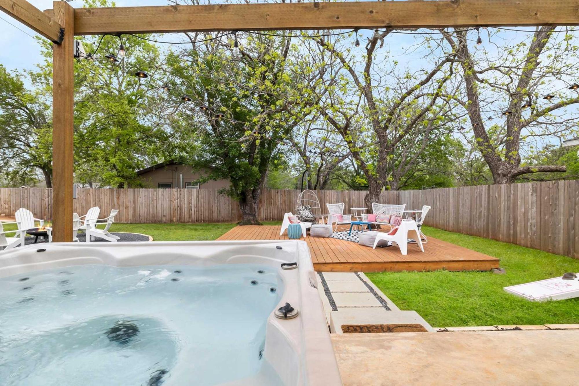 Pink Duchess - Mins To Main Hot Tub & Fire Pit Villa Fredericksburg Exterior foto