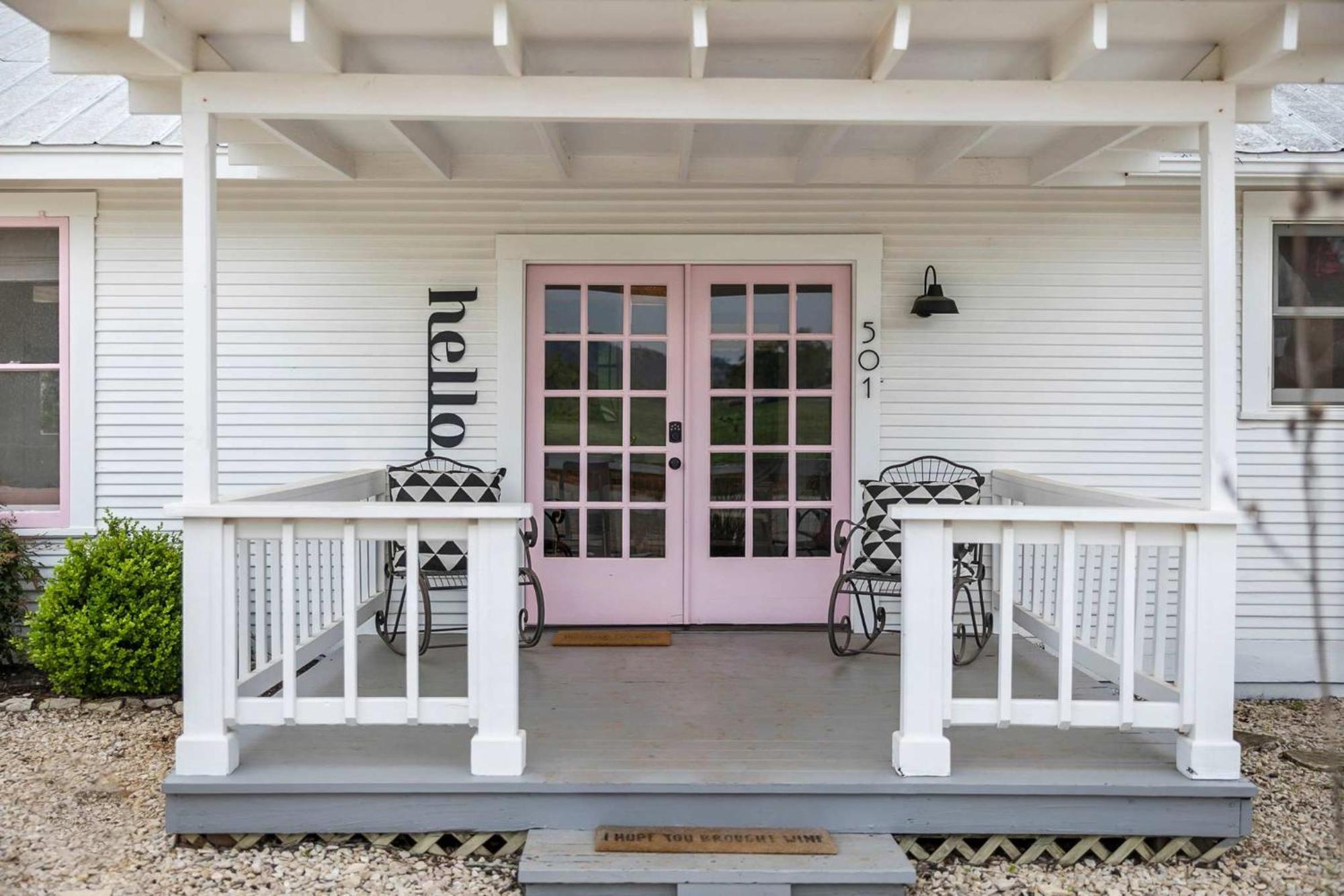 Pink Duchess - Mins To Main Hot Tub & Fire Pit Villa Fredericksburg Exterior foto