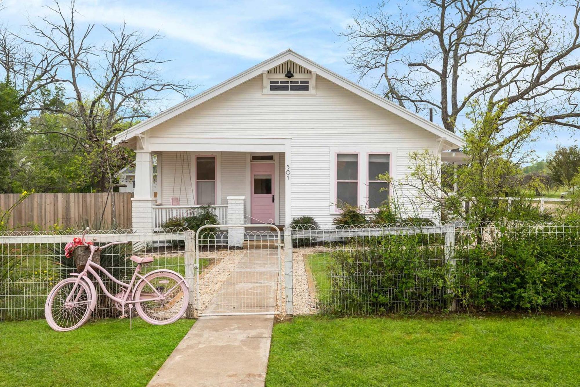 Pink Duchess - Mins To Main Hot Tub & Fire Pit Villa Fredericksburg Exterior foto