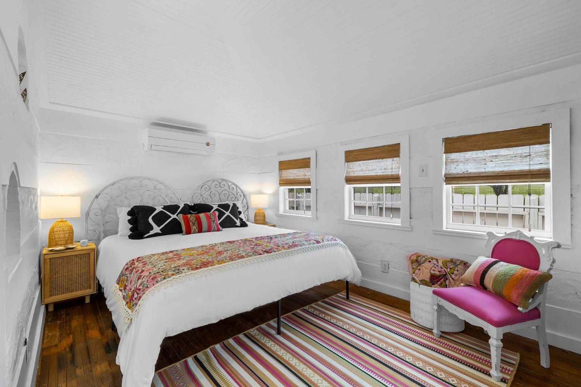 Pink Duchess - Mins To Main Hot Tub & Fire Pit Villa Fredericksburg Exterior foto
