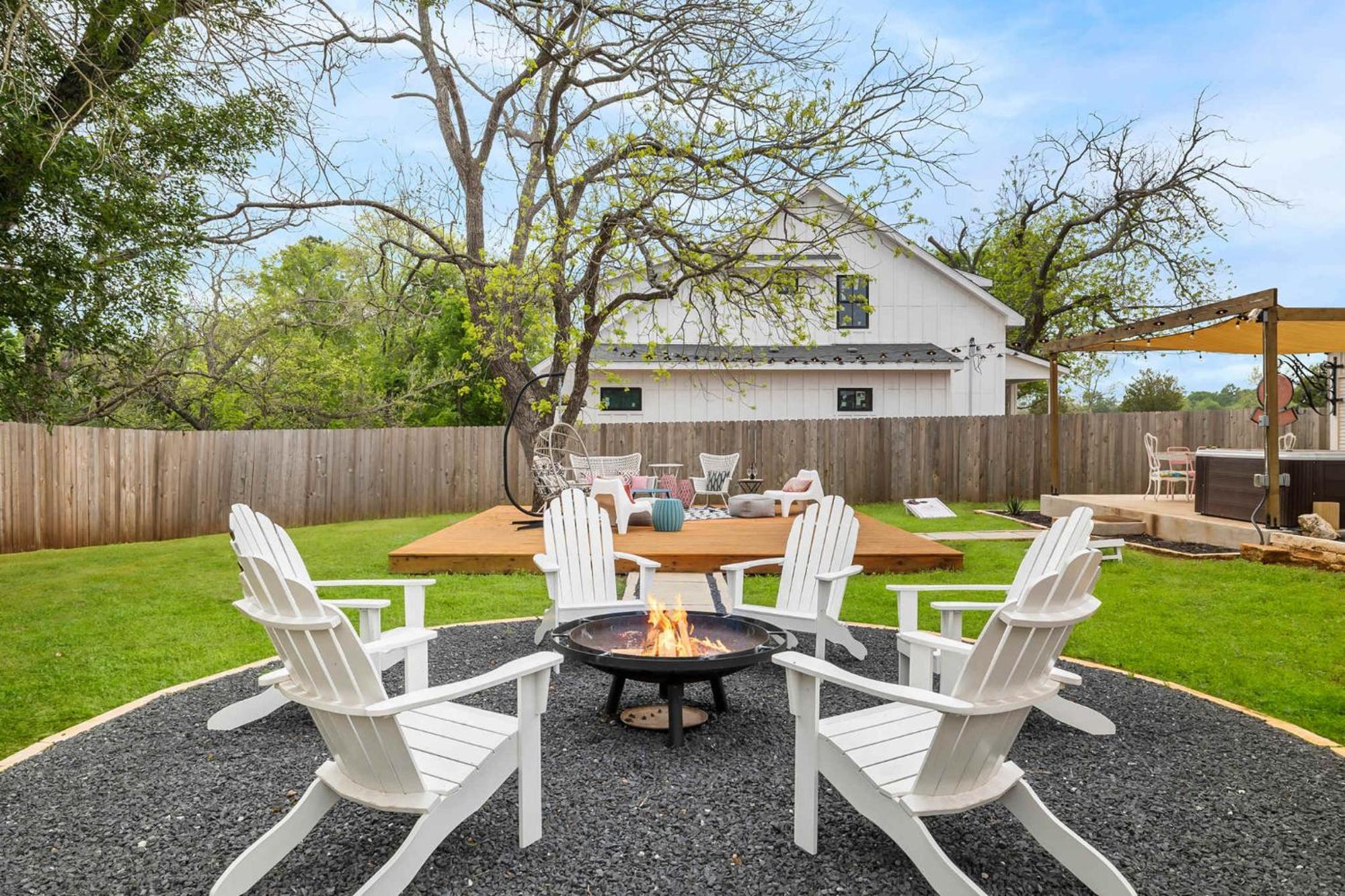 Pink Duchess - Mins To Main Hot Tub & Fire Pit Villa Fredericksburg Exterior foto